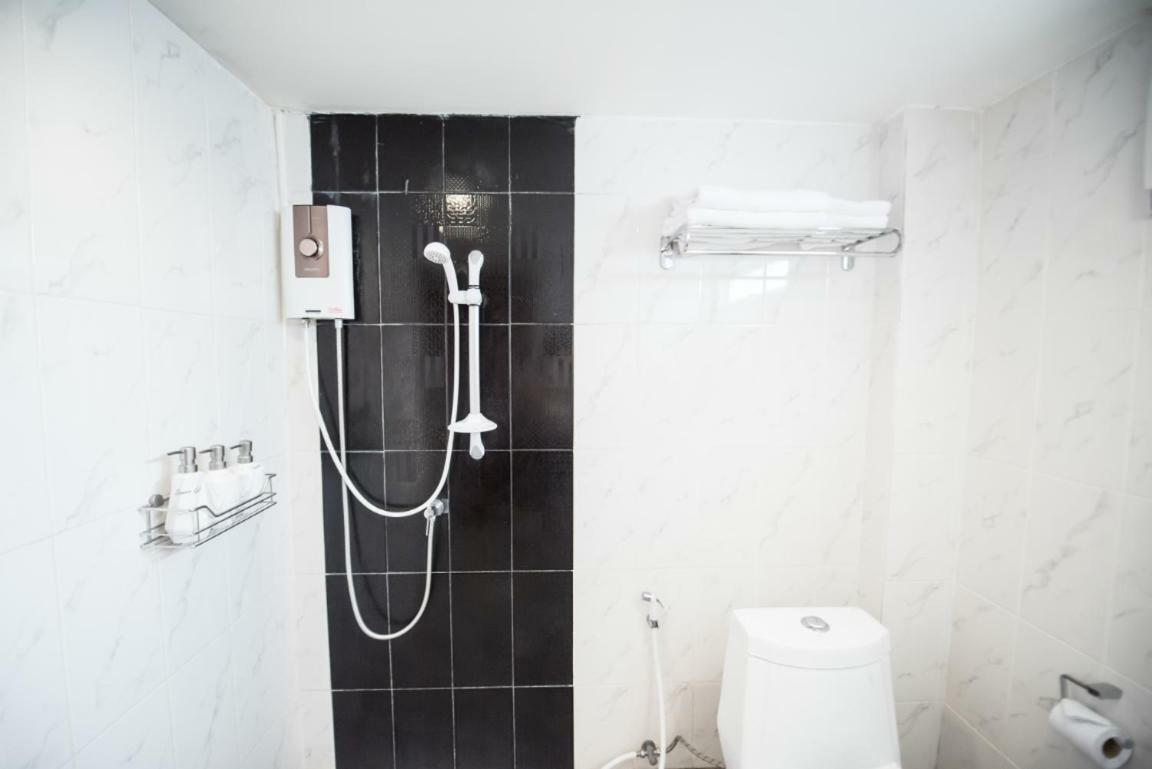 Time Inn Chaingmai Чиангмай Екстериор снимка
