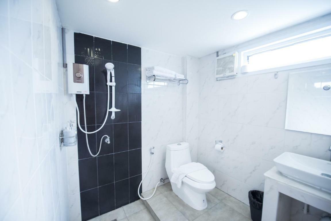 Time Inn Chaingmai Чиангмай Екстериор снимка